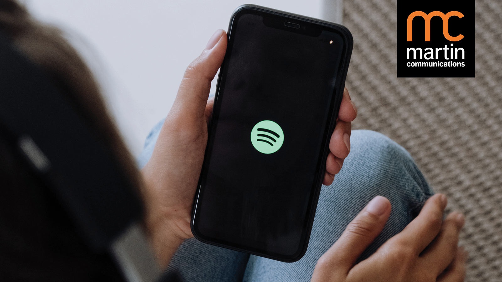 3 reasons to use streaming audio over traditional radio